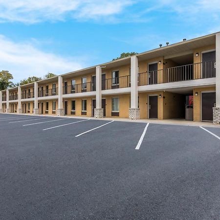 Econo Lodge Cheraw Market Street Exterior foto